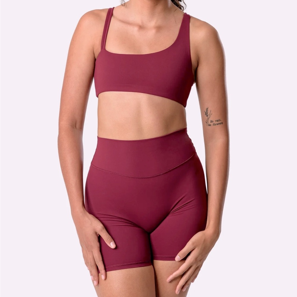 Kamo Fitness Ivy Sports Bra - Dark Cherry